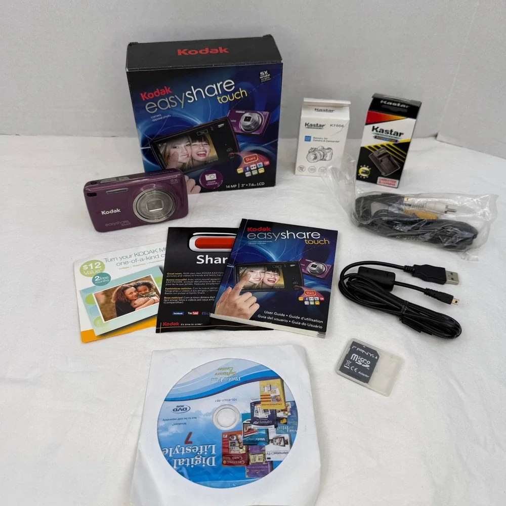 Kodak Easyshare Touch M577 Digital Camera Purple 14MP 5x Zoom Boxed Bundle